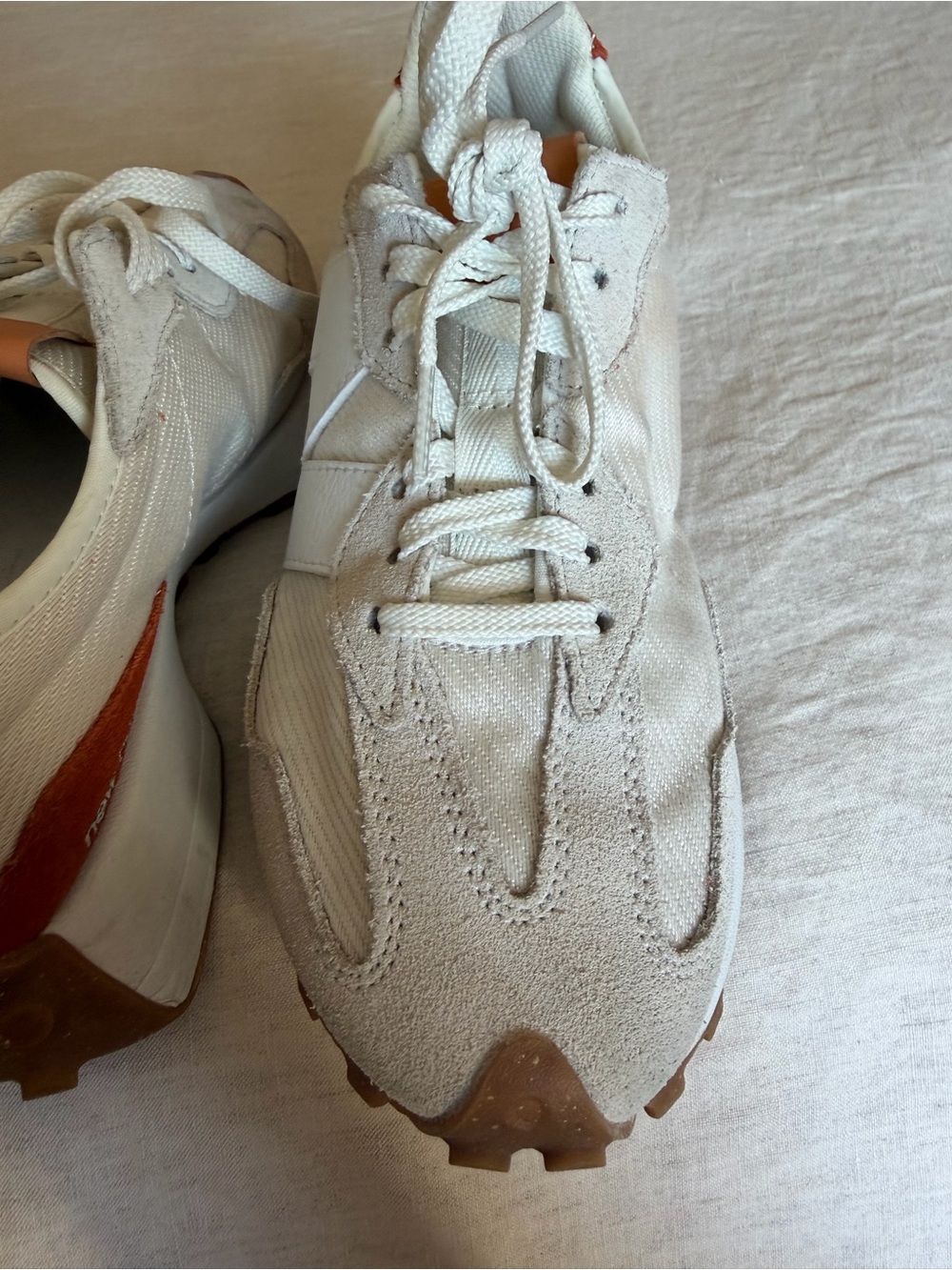 NEW BALANCE 327 White & Tan Leather-Trim Low-Top Sneakers - Picture 7 of 7
